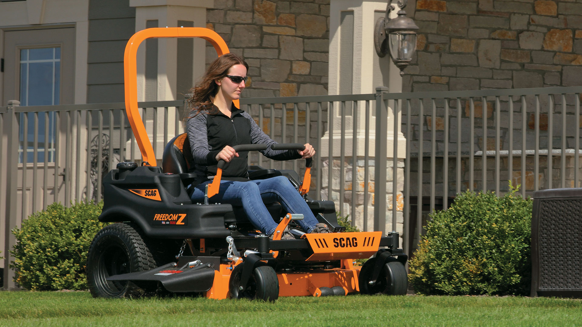 Freedom Z® Zero-Turn Riding Lawn Mower, Products